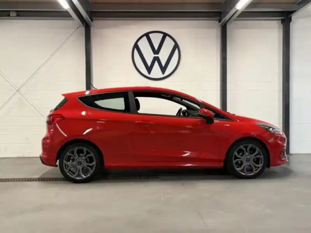 Ford Fiesta 1.0 ecoboost 100ch stop&amp;start st-line 3p — photo 3
