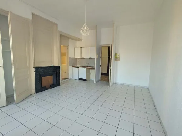 Studio équipé prox Part-Dieu, 29m², clair, calme
