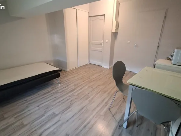 🔥 Studio meublé Privas centre - eau + électricité inclues