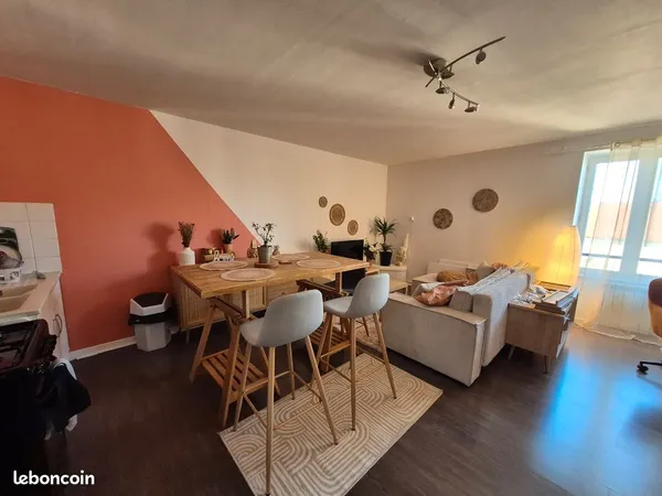 Appartement à louer spacieux et lumineux
