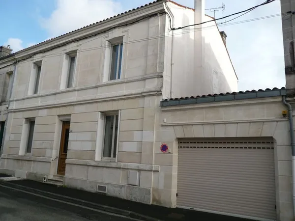 Maison 7 pièces 228 m²
