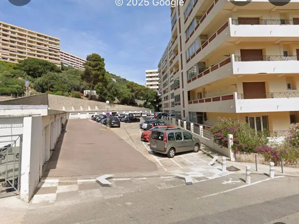 Garage à vendre 18m2 - résidence des îles