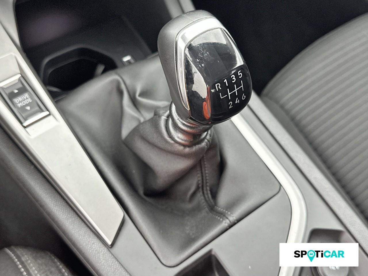Peugeot 308 1.5 bluehdi 130ch s&s active pack — photo 14