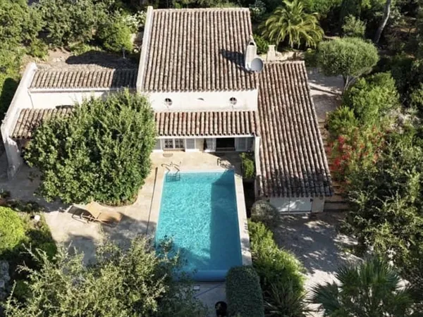 VILLA 3/4 PIECES FREJUS VALESCURE