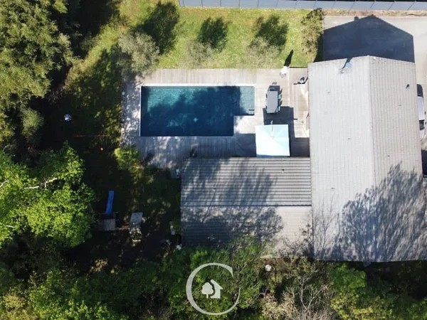 Maison 6 pièces 220 m²