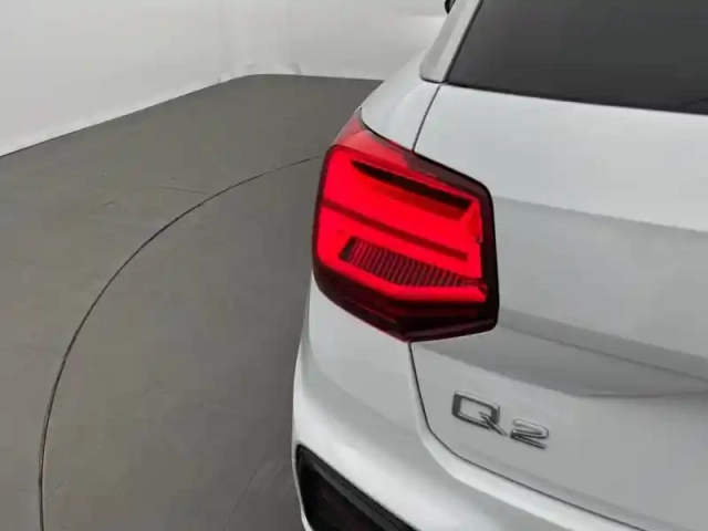 Audi Q2 35 tfsi 150 s tronic 7 — photo 86
