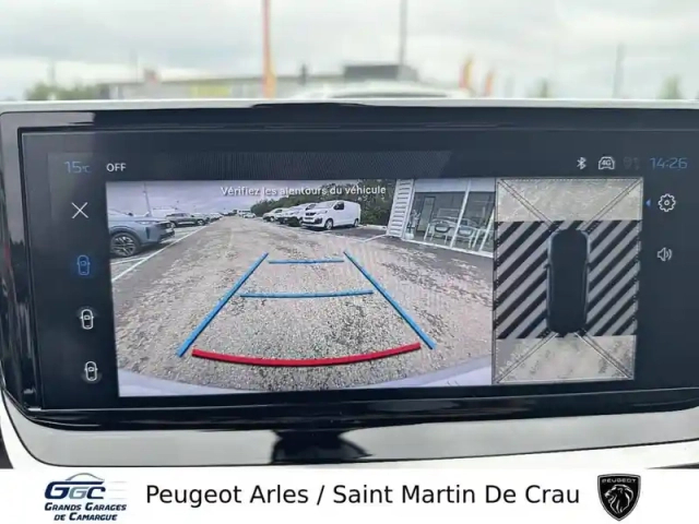Peugeot 2008 hybrid 145 e-dcs6 — photo 22