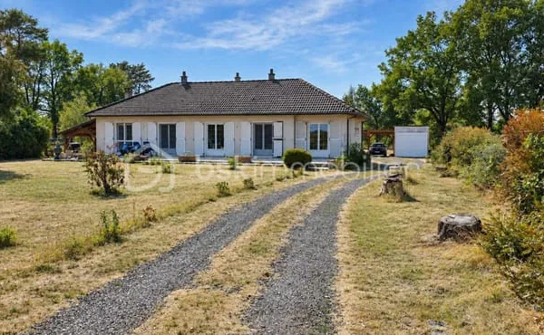 MAISON DE PLAIN-PIED - 129 M² - 3 CHAMBRES + BUREAU - TERRAIN 3 000 M²