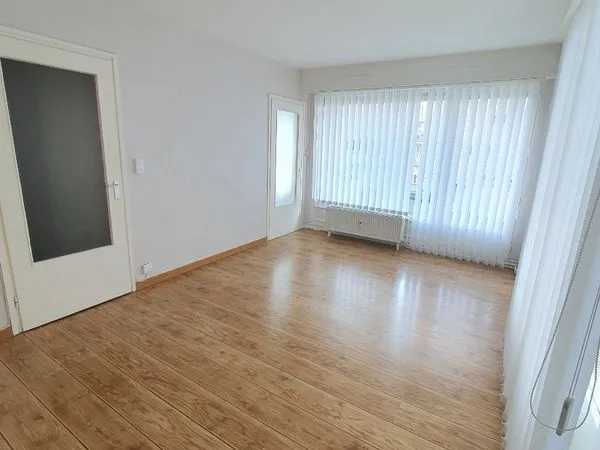 Studio T1 bis Marcq-en-Baroeul résidence privée - Balcon vue hippodrome + parking + cave/ appartemen