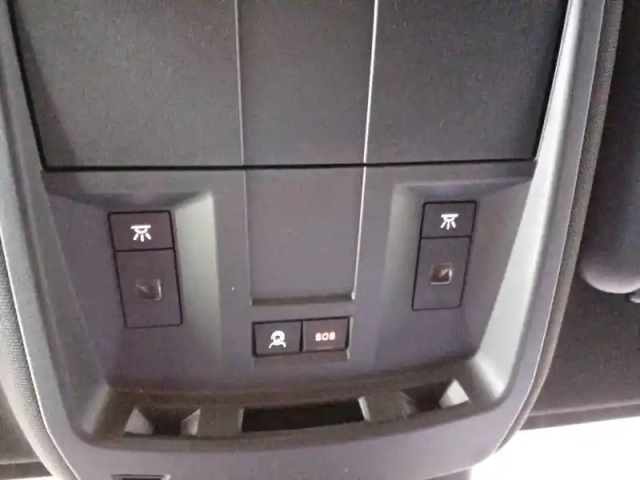 Peugeot 3008 hybrid 145 e-dcs6 — photo 91