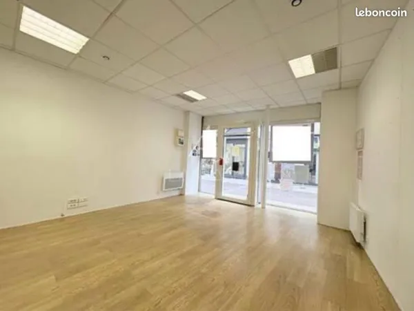 Local commercial 50 m² rénové - Rue Marceau - Perpignan centre