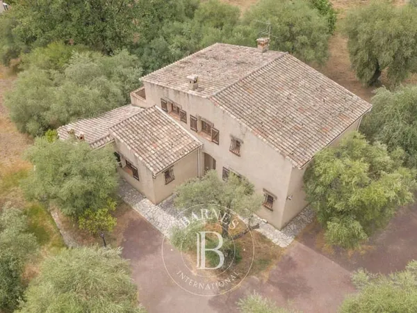 Maison 6 pièces 156 m²
