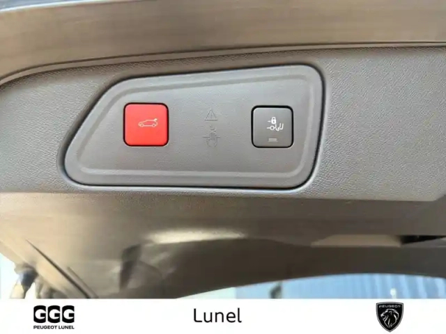 Peugeot 3008 hybrid 225 e-eat8 — photo 23
