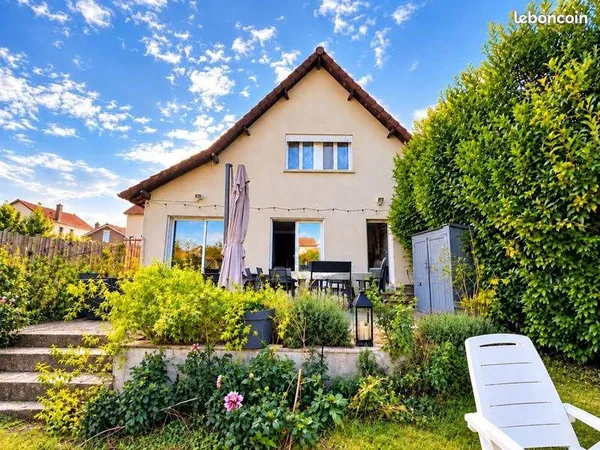 Pavillon 7 pièces 205 m²