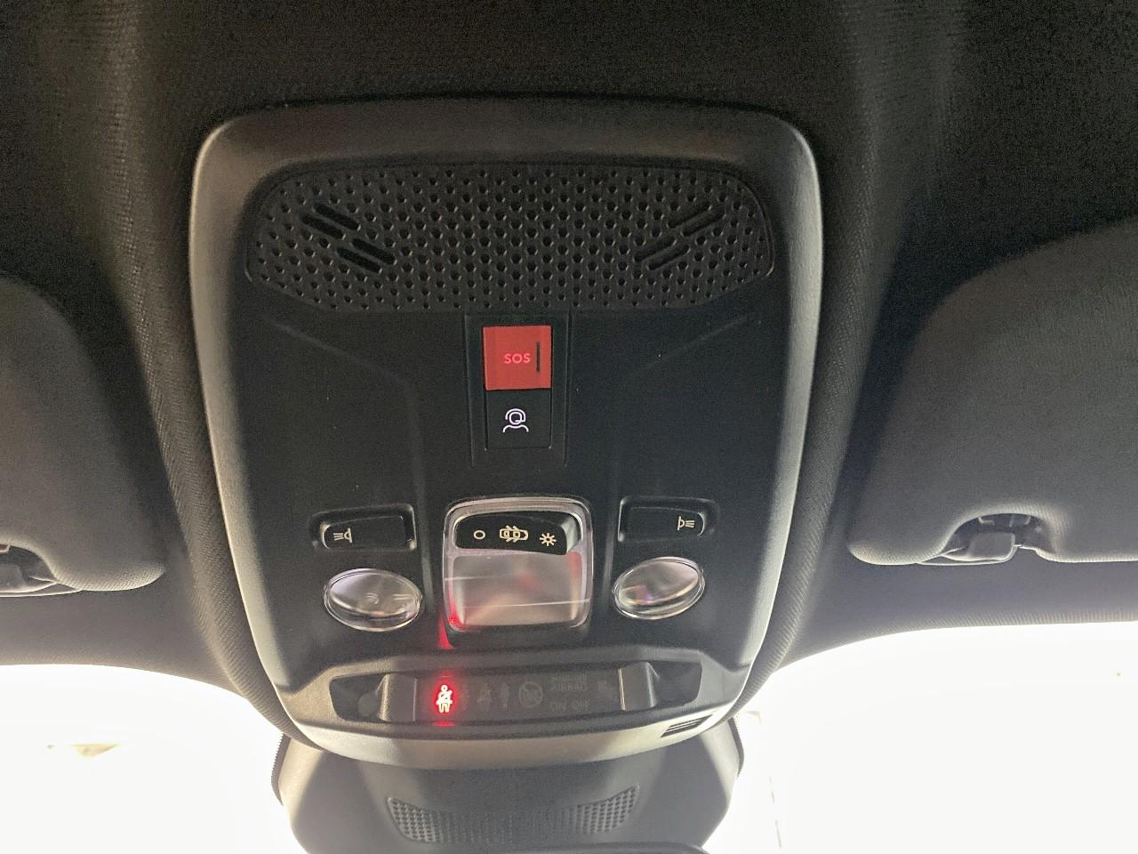 Peugeot 2008 hybrid 145 ch e-dcs6 allure — photo 19