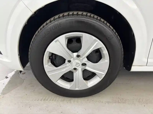 Dacia Sandero eco-g 100 - 22 — photo 28
