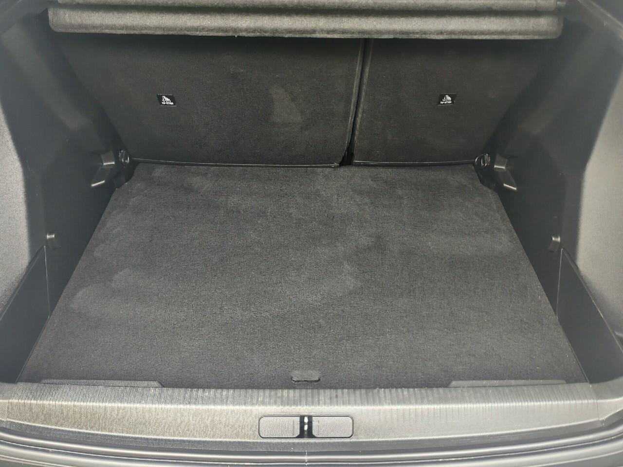 Peugeot 2008 puretech 130 s&s eat8 allure pack — photo 6