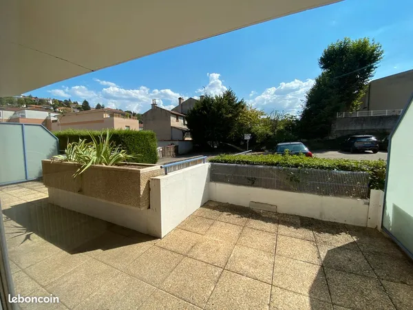 Vends appartment T2 centre de villars + Garage