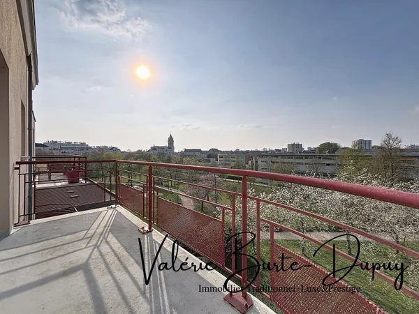 Vends Appartement T2 45m2 terrasse et stationnement