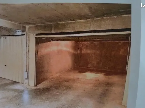 Garage à louer