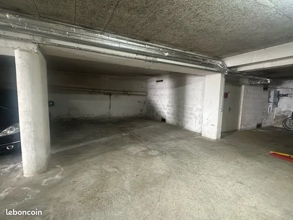 2 places de parkings en sous sol