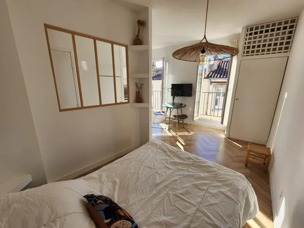 Loue appartement proche Cours Julien au calme - 21m²
