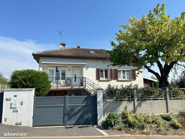 Maison 145m2 sur terrain de 1199m2 environnement calme à Merfy 15mn de Reims