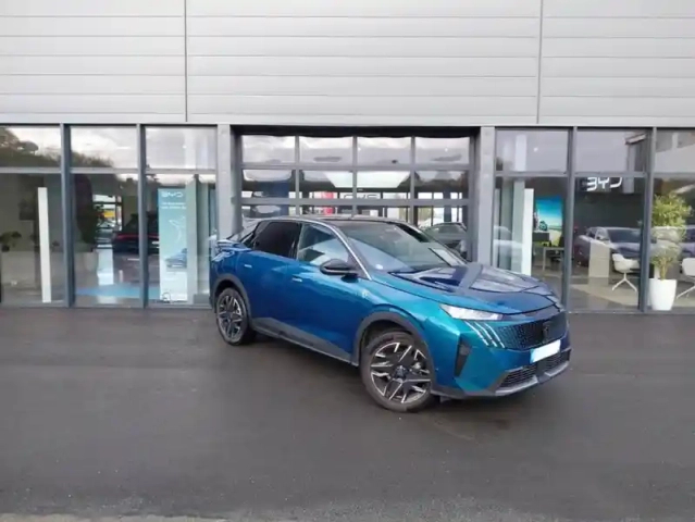 Peugeot 3008 hybrid 136 e-dcs6 gt 5p — photo 36