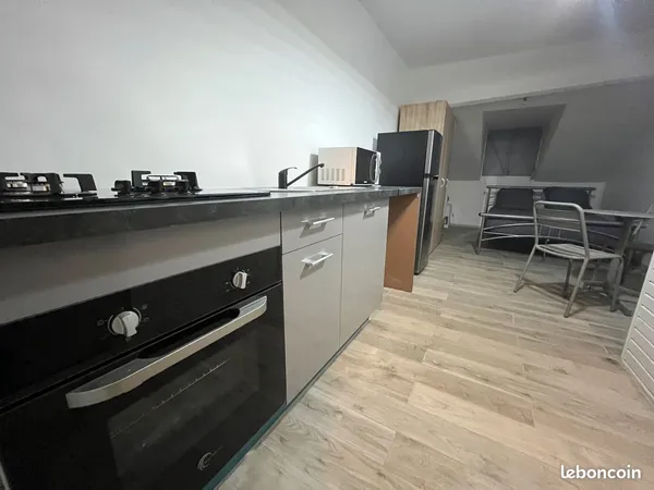 Beau studio a louer
