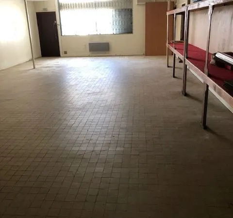 Local de 150M2 à louer avec grand parking