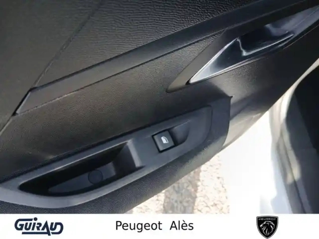 Peugeot 208 puretech 75 s&amp;s bvm5 — photo 55