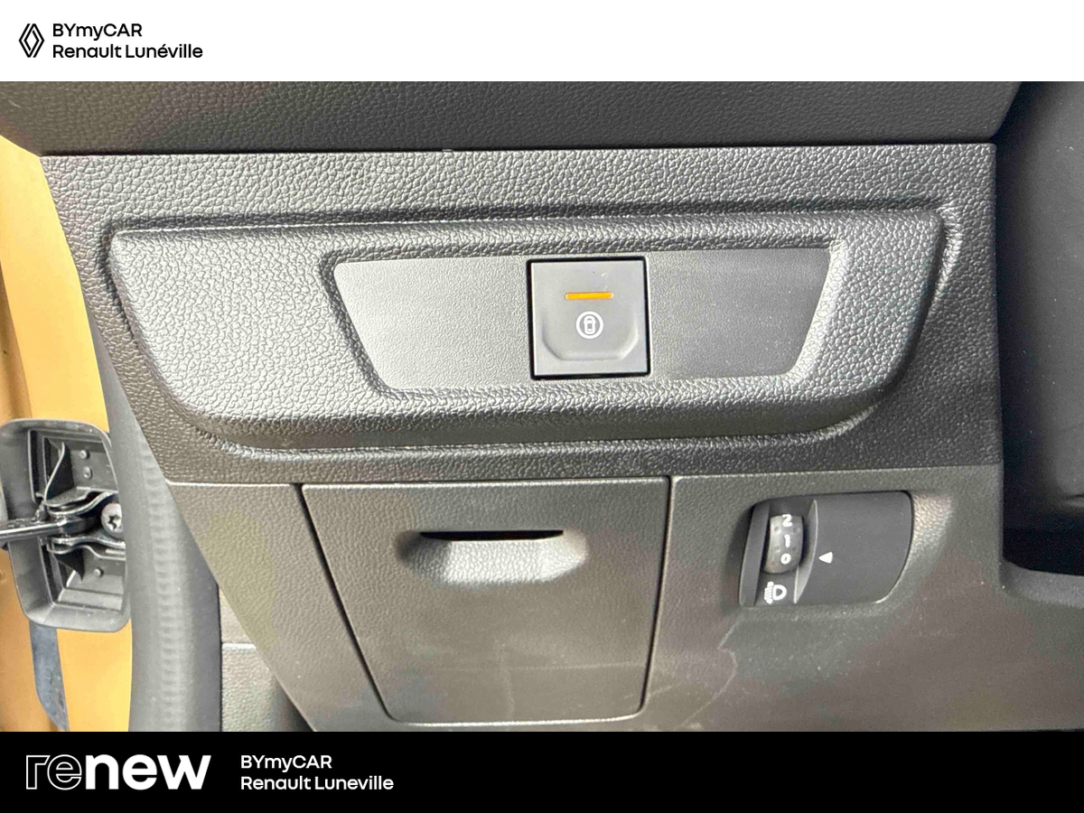 Dacia Sandero TCe 90 GSR2 — photo 19