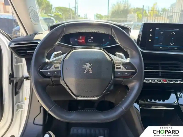 Peugeot 2008 puretech 130 s&amp;s eat8 — photo 15