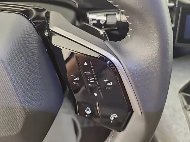 Peugeot 3008 electrique 210 ch 73 kwh — photo 44