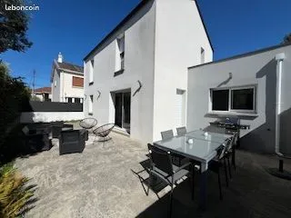 Maison Contemporaine 2017 Ovault Petit Chantilly