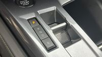 Peugeot 308 Sw PHEV 225ch GT e-EAT8 — photo 14