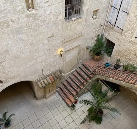 Appartement rénové en hôtel particulier du centre historique