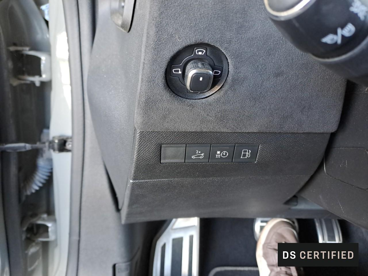 Ds Ds 4 hybride e-tense 225 eat8 performance line+ — photo 9