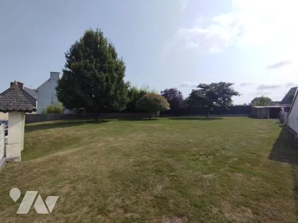 Terrain 602 m²