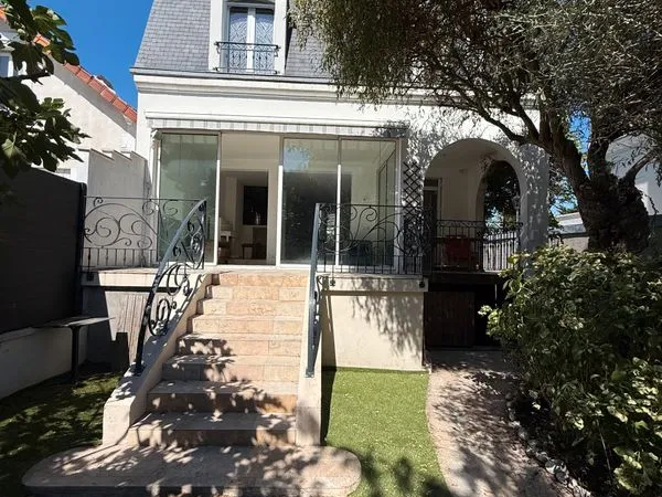 Coquette maison indépendante meublée proche du petit lac d'Enghien