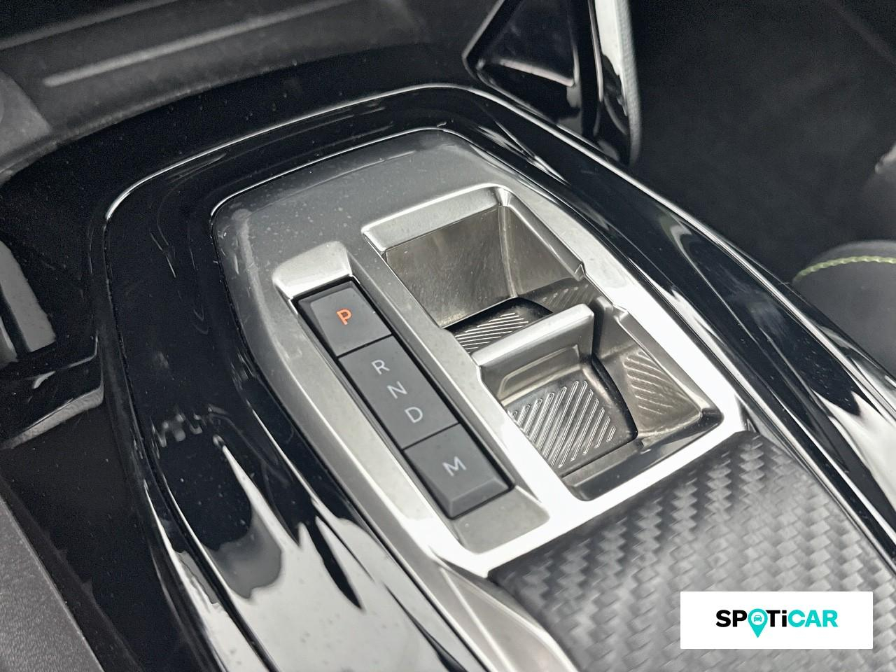 Peugeot 2008 1.2 puretech 130ch s&s gt pack eat8 — photo 14