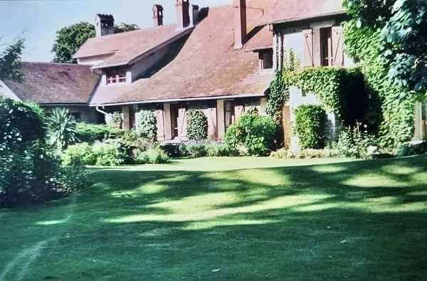 Maison 15 pièces 370 m²