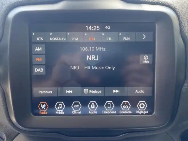 Jeep Renegade 1.3 t4 240h 180 4xe phev hybrid 11.4 kwh e-awd awd bva upland — photo 18