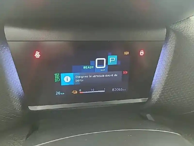 Citroën C4 e- 136 ch automatique — photo 46