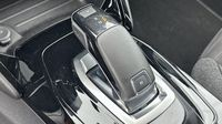 Peugeot 2008 1.2 PureTech 130ch S&S Style EAT8 — photo 14