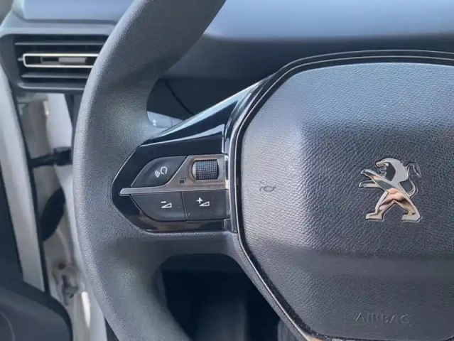 Peugeot Rifter puretech 110 s&amp;s allure — photo 9