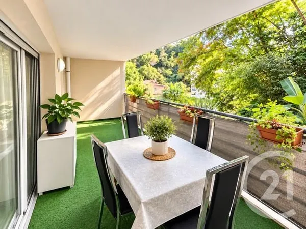 Appartement 4 pièces 79 m²