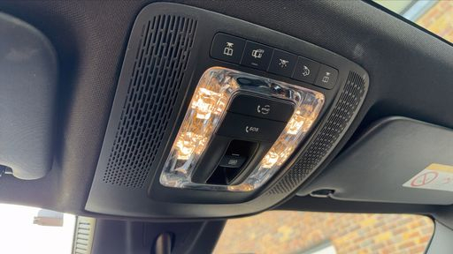 Mercedes Classe GLB 200 d 2.0 d 16V 8G-TRONIC 150 cv - AMG Line – 2021 – 93879 km – Diesel – Boîte Automatique — photo 1