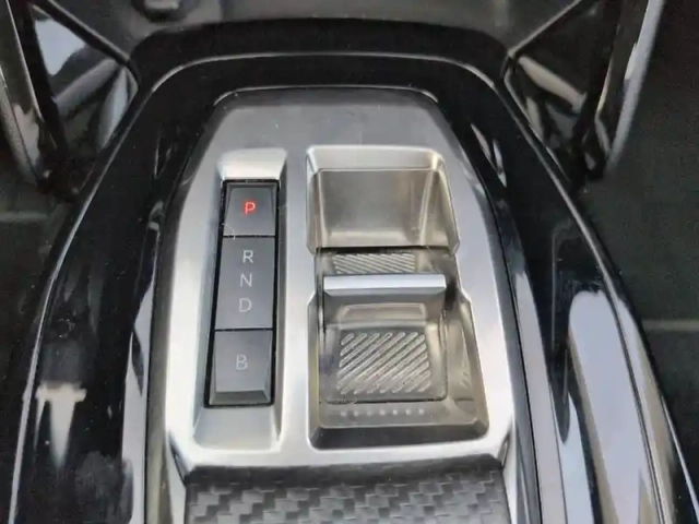 Peugeot 2008 electrique 136 ch — photo 14