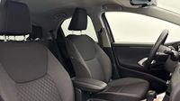 Toyota Yaris 116h Design 5p MY22 — photo 15